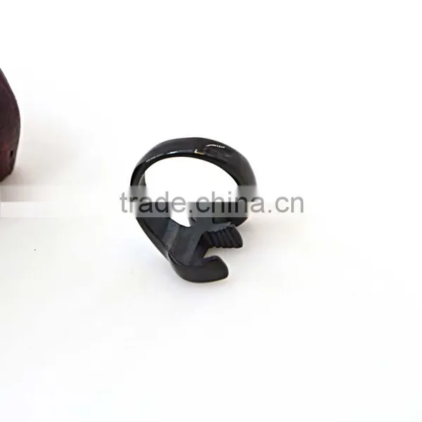 Stainless Steel Tool Shape Fashion Jewelry Men's Ring photo-3
