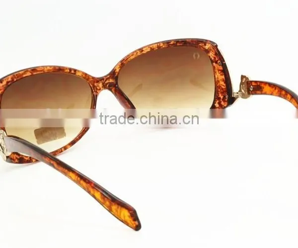 Latest Fashion Italian Designer Brand Sunglasses With Yourself Logo photo-5