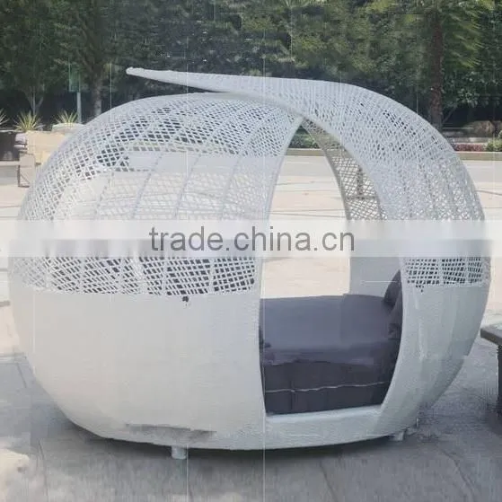 00 Rattan Outdoor Furniture Graceful Sunbed Furniture Canopy Garden Sofa Bed YPS055 photo-5