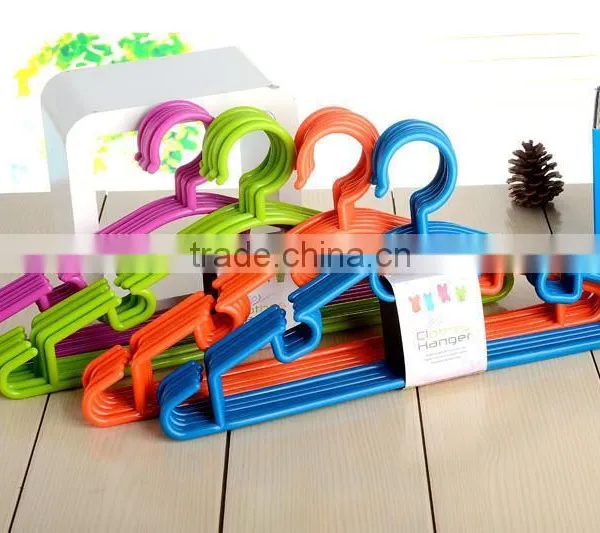 Colorful Plastic Clothes Hanger/pp Cloth Hanger photo-3