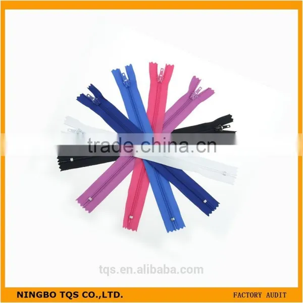 Nylon Metal Plastic Zipper Custom Zipper Manufacturer