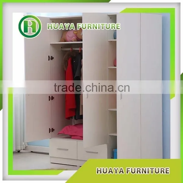 China Factory Modern Style Laquer Finished Wardrobe photo-4