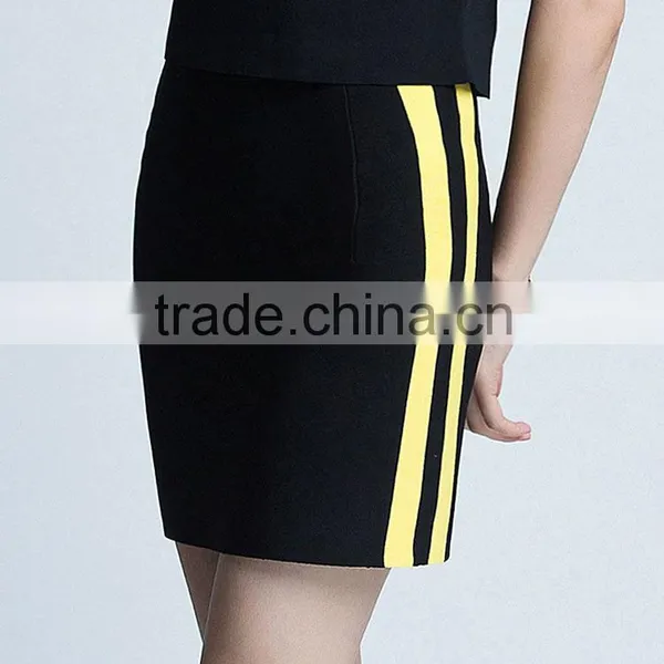 China Supplier Oem Service Latest Design Short Sleeve Ladies Knitted Sport Suits photo-5