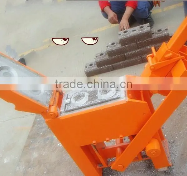 Neweek Environmental Small Manual Clay Brick Making Machine for Sale photo-3