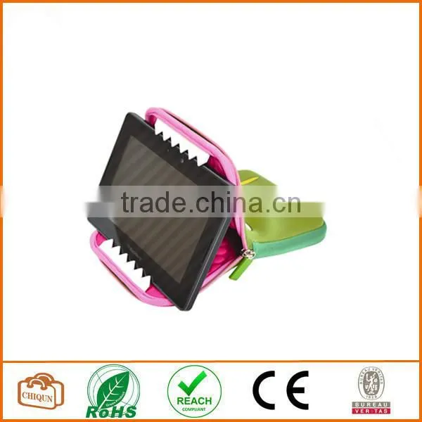 Universal 7-8 Inch Character Tablet Stand Case - Crocodile photo-3