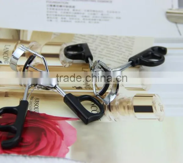High Quality Curl Eyelash Tweezer Stainless Steel Eyelash Curler photo-3