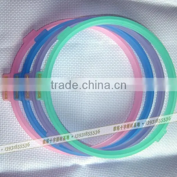 Wholesale 27cm Embroidery Hoop Cross Stitch Supplies Made in China High Quality Embroidery Hoops photo-4