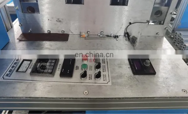 400*160mm 520*160mm Hospital Workshop Fully Automatic Fabric Non Woven Shoe Cover Machine Price photo-5