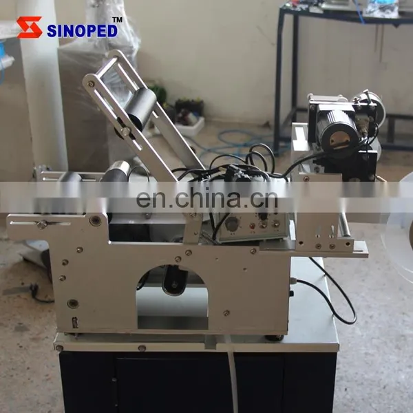 Factory Price Flat Bottle Labeling Machines Semi Automatic Label Printing Machine Square Label Sticker Machine For Adhesive photo-4