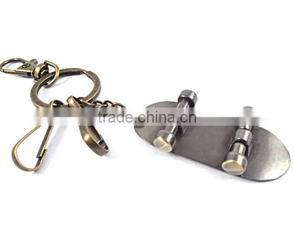 Factory Oem Custom Logo Skateboard Alloy Metal Keychain Models photo-4