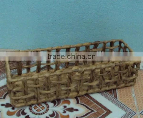 Rect Bread Water Hyacinth Basket With Metal Frame