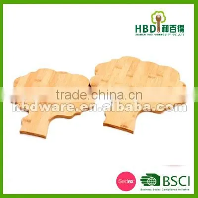 Mini Size Wooden Cauliflower Shaped Bread Cutting Board photo-3