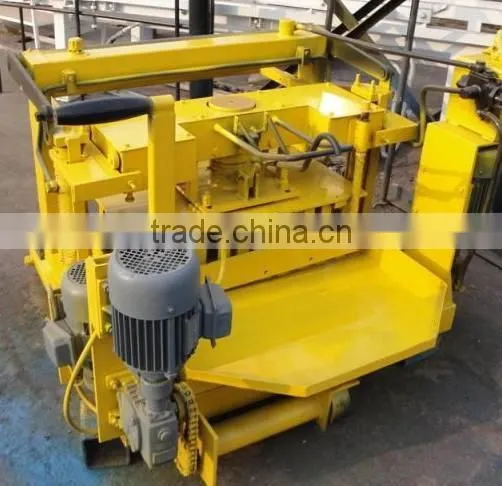 Movable Hydraulic Concrete Block Laying Machine QTJ40-3 Price photo-3
