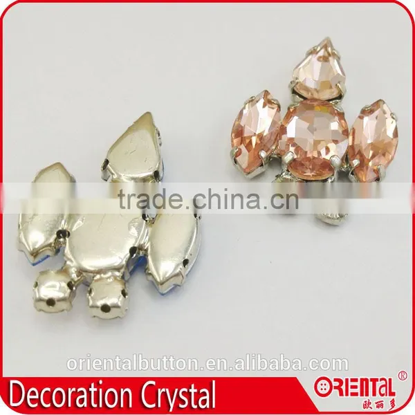 Fancy Designer Metal Brooch With Rhinestone Decoration photo-3