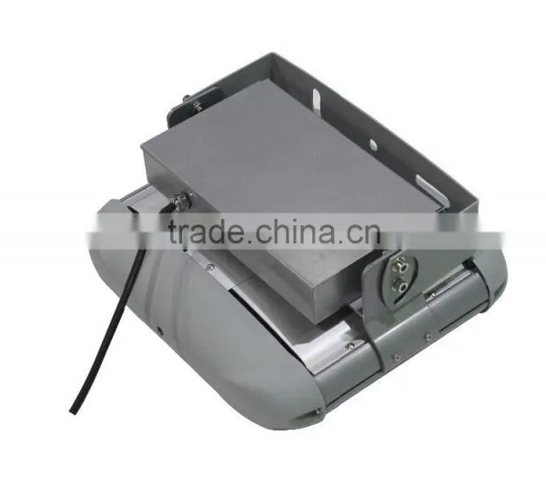 Shenzhen SNC Manufacturer Factory Price New High Lumen UL DLC Listed Outdoor Led Flood Light 120W photo-3