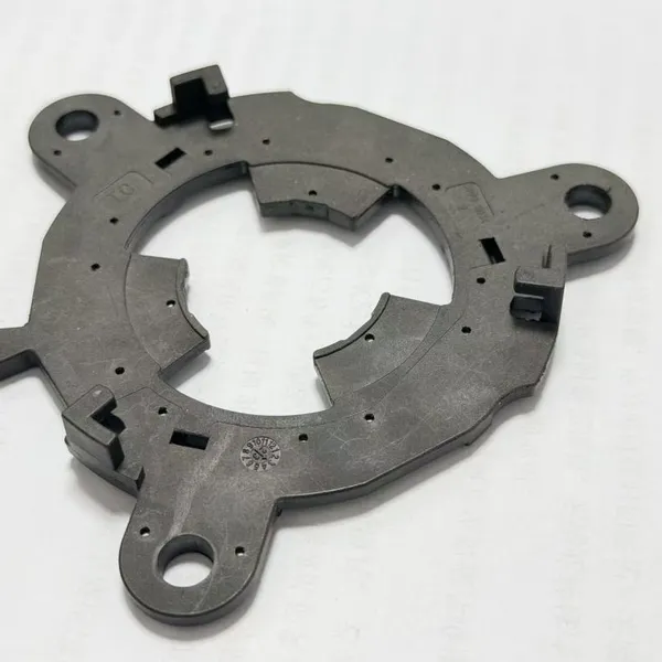 【Absolute Concentricity Автомобильная стартерная моторная торцевая крышка пресс-форма IATF16949 Precision NVH Control Structure Tooling Малайзия】

