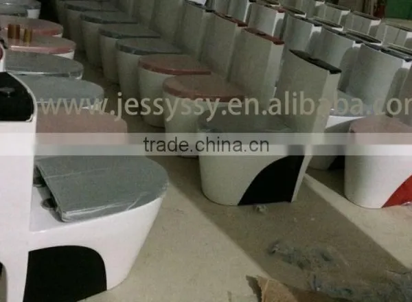 Ceramic Washdown One Piece Colorl Toilets Black photo-3