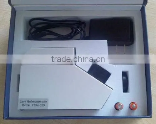 Built in LED Light Gem Refractometer With RI Liquid photo-2