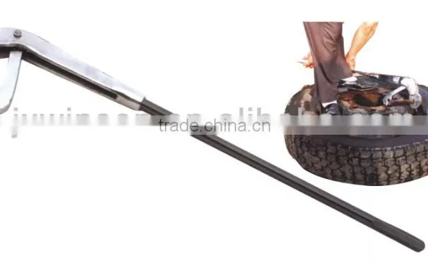 Demounter For Retaining Ring Of Rim