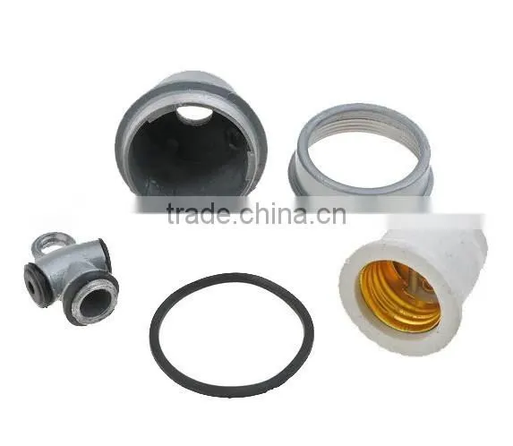 Lamp Base E27 Lamp Holder With Tee Joint for Farm Lighting photo-3