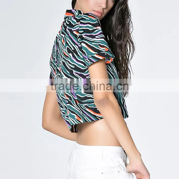 Custom OEM Service Women All Over Printed Swallow Tail Short Sleeve Lady Blouse & Top With Stand Collar photo-4