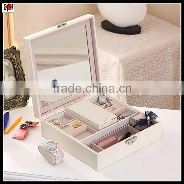 Small Mirrored Jewelry Box Jewelry Box Custom Logo photo-4