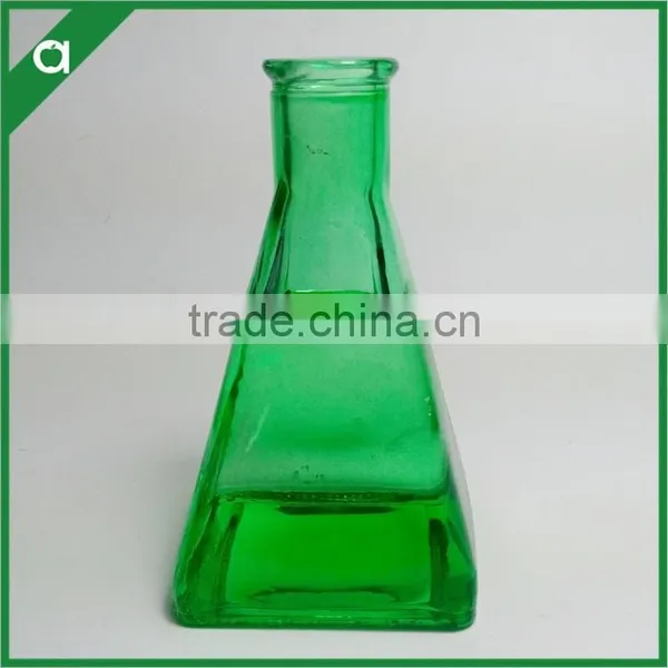 Fashion Triangle Pyramid Shape Fragrance Diffuser Bottle photo-2