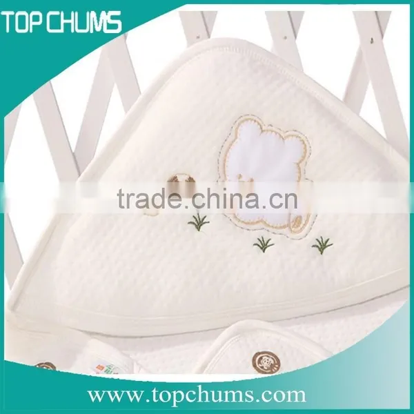 Top Selling Unisex Eco-friendly and Soft Cotton Baby Hooded Towel photo-2