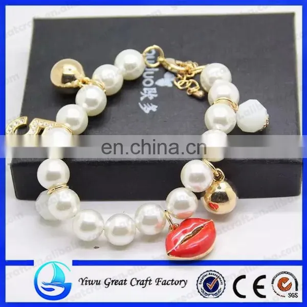 Pearl Hand Chain Alloy Pendants Bracelet Produce and Wholesale photo-5