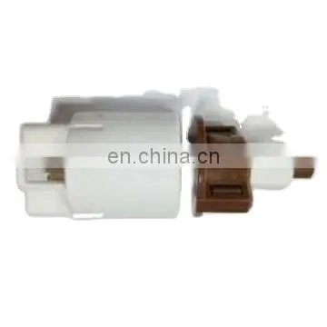 84340-69015\tПереключатель стоп-сигнала\tДля \tLand Cruiser Prado 4000/Yaris 2700/Toyota Camry