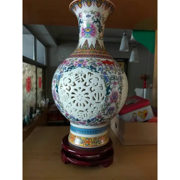 Vase Ceramic Blue and White Porcelain Hollow Flower Arrangement Decorative Porcelain