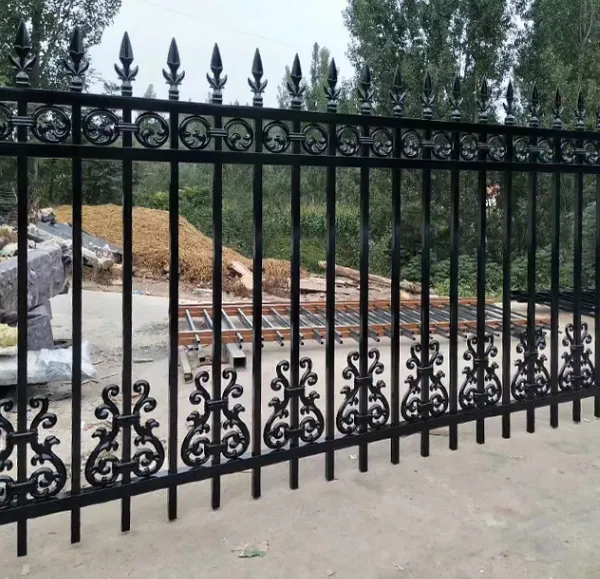 Pre-Galvanized Steel Guardrail 2.5mm Thickness 2400mm Length 185MPa Yield Strength photo-5