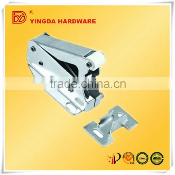 door roller catch for cabinet and kitchent