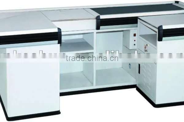 Cash Checkout Counter With Conveyor Belt