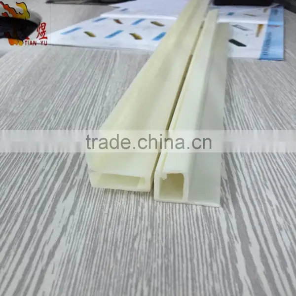 Customized White Pvc Plastic Fence Strip photo-3