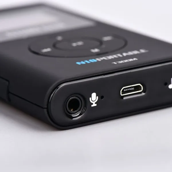NIORFNIO NIO-T300M 0.3W Portable FM Transmitter With TF Card Play Instructions Car MP3 Mini Public Broadcasting photo-3