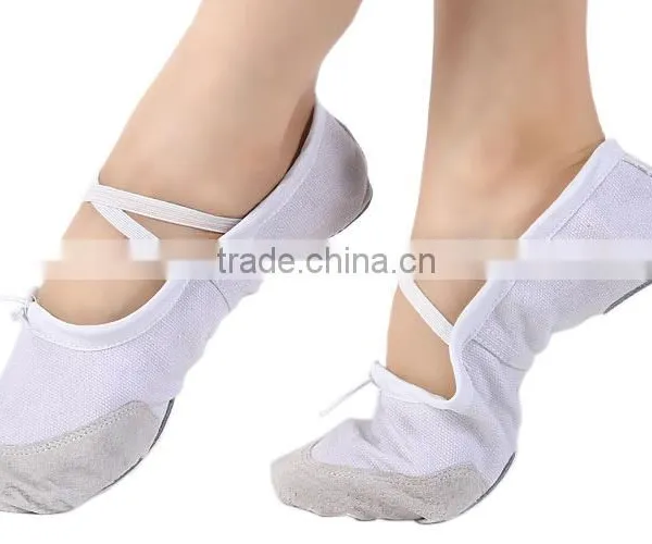Comfy and Soft Cheap Canvas Shoes in Different Sizes
