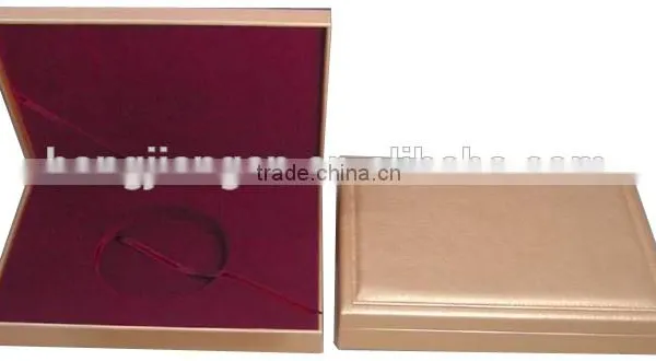 Leather Coin Box in Plastic Box Base photo-4