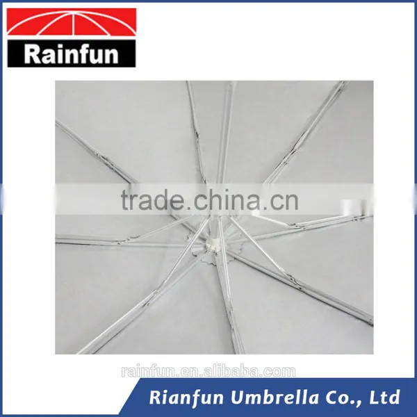 Wholesale UV Protection Manual Rain 3 Folding Umbrella With Case photo-5