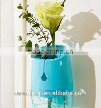 Multicolor Transparent Wall-hanging Plastic Vase photo-3
