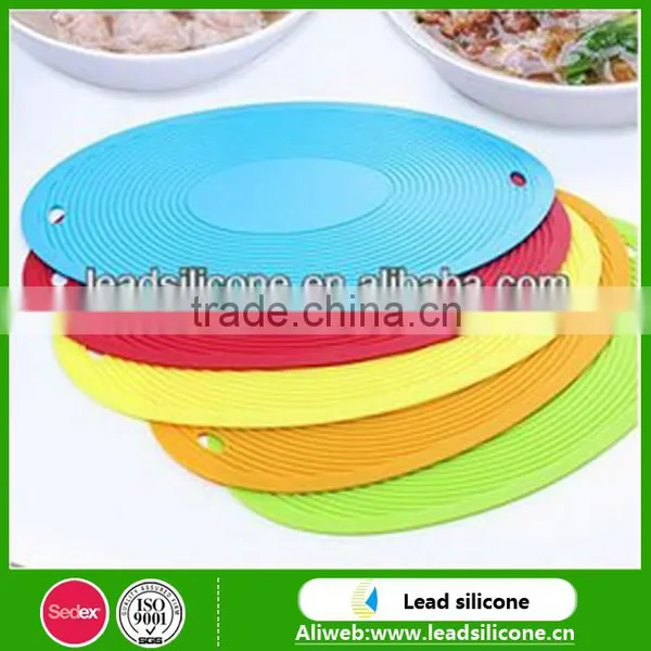 Circular And Wavy Shape Silicone Cup Mat photo-2