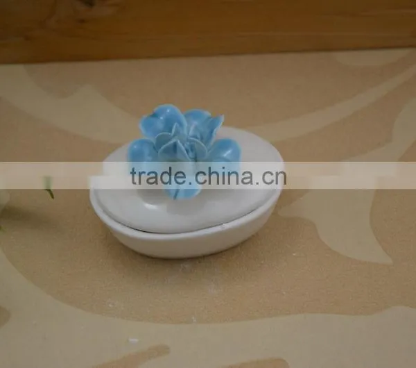 New Item White Porcelain Jewel Box With Red Flower Shape Design photo-4