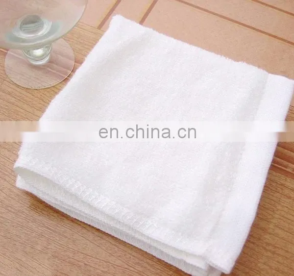 China Manufacturer New Design Square White Cotton Towel for Baby & Cosmetology