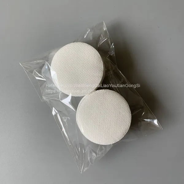 Grande Diameter 5.5cm Disposable Non-woven Gauze Swab Round Cotton Pad Wet Compress Cotton 47g Mesh Non-woven Fabric photo-5