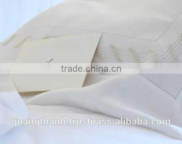 Hand Embroidery Bedding Set photo-2