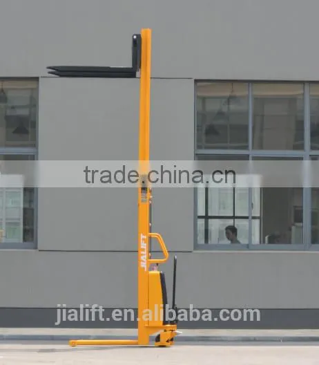 The New Semi Electric Pallet Stacker SPN1535 photo-2