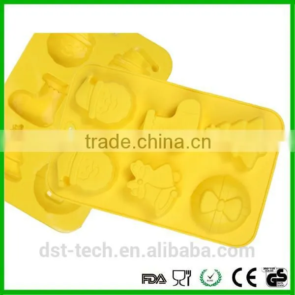 China Reusable Washable Christmas Silicone Cake Mold photo-2
