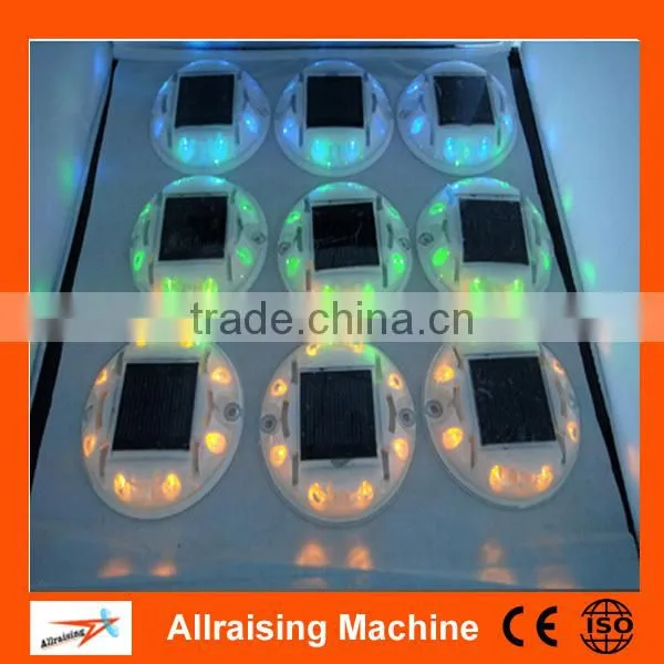 Plastic Solar Road Stud With 4sides LED Lights photo-2