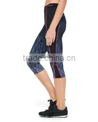 Factory Directly Cool Fashion Sports (Wear) Cheap Printed Leggings For Girls photo-3