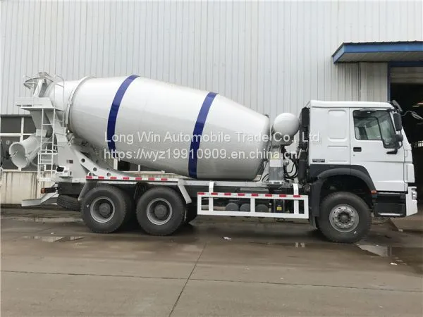 HOWO 15 m³ Concrete Mixer Truck photo-4